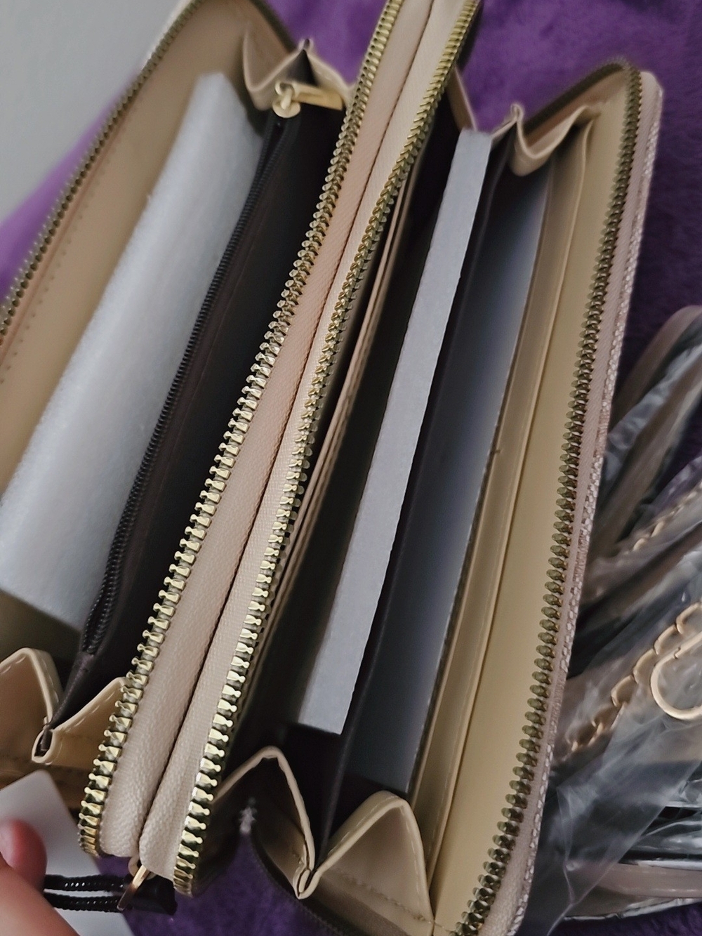 V-Accent Crossbody Bag in Light Beige - Picture 2 of 3